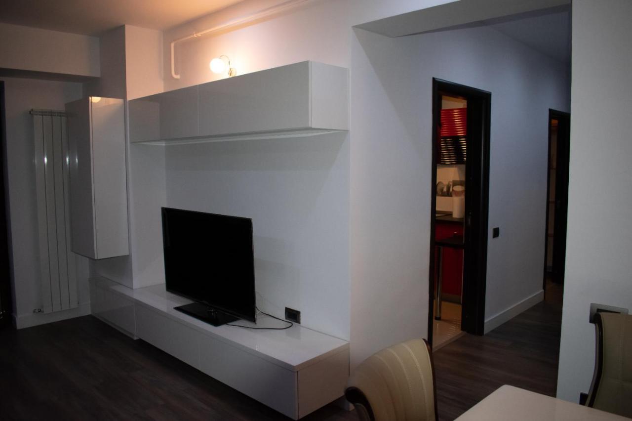 Апартаменты Apartament Valcea Рымнику-Вылча Экстерьер фото