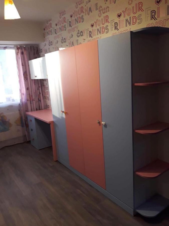 Апартаменты Apartament Valcea Рымнику-Вылча Экстерьер фото