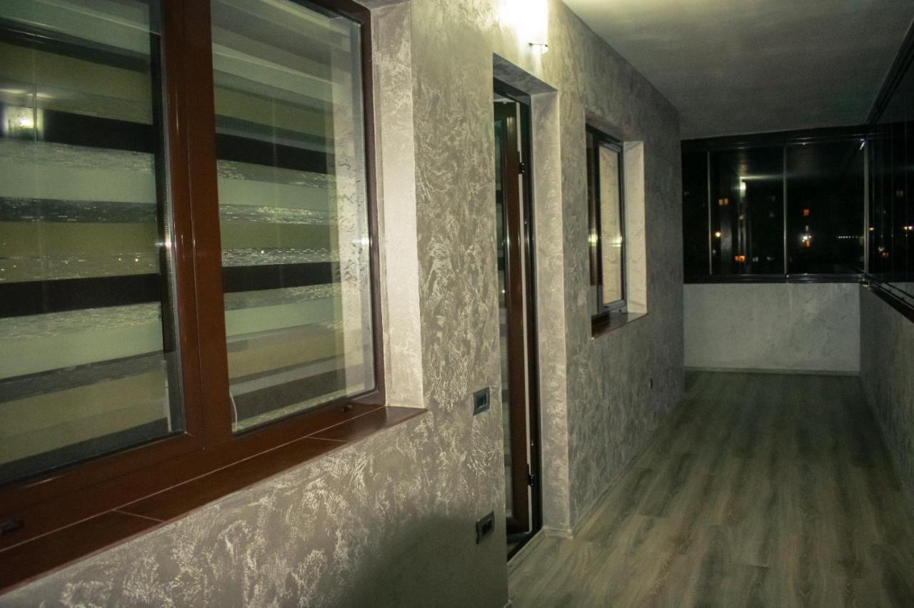 Апартаменты Apartament Valcea Рымнику-Вылча Экстерьер фото